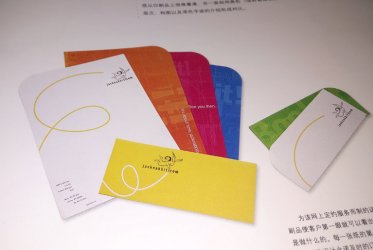 濟(jì)南畫冊(cè)設(shè)計(jì)-折頁、封套應(yīng)該怎么設(shè)計(jì)